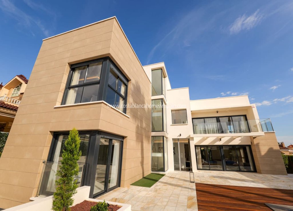 Nouvelle construction - Detached Villa - Torrevieja