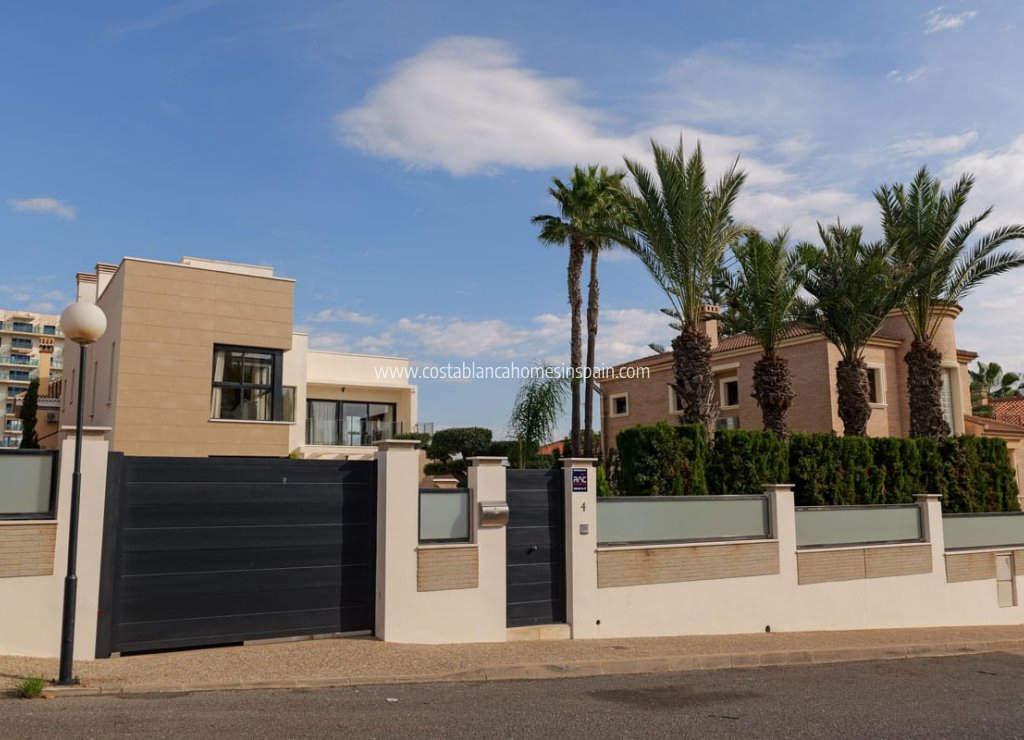 Nouvelle construction - Detached Villa - Torrevieja
