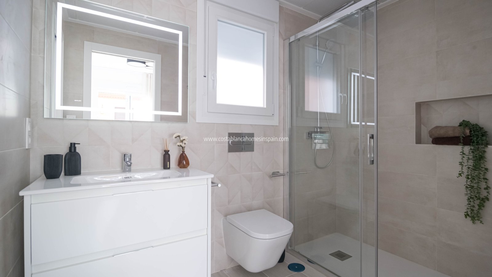 Nouvelle construction - Townhouse - Jerónimo y Avileses