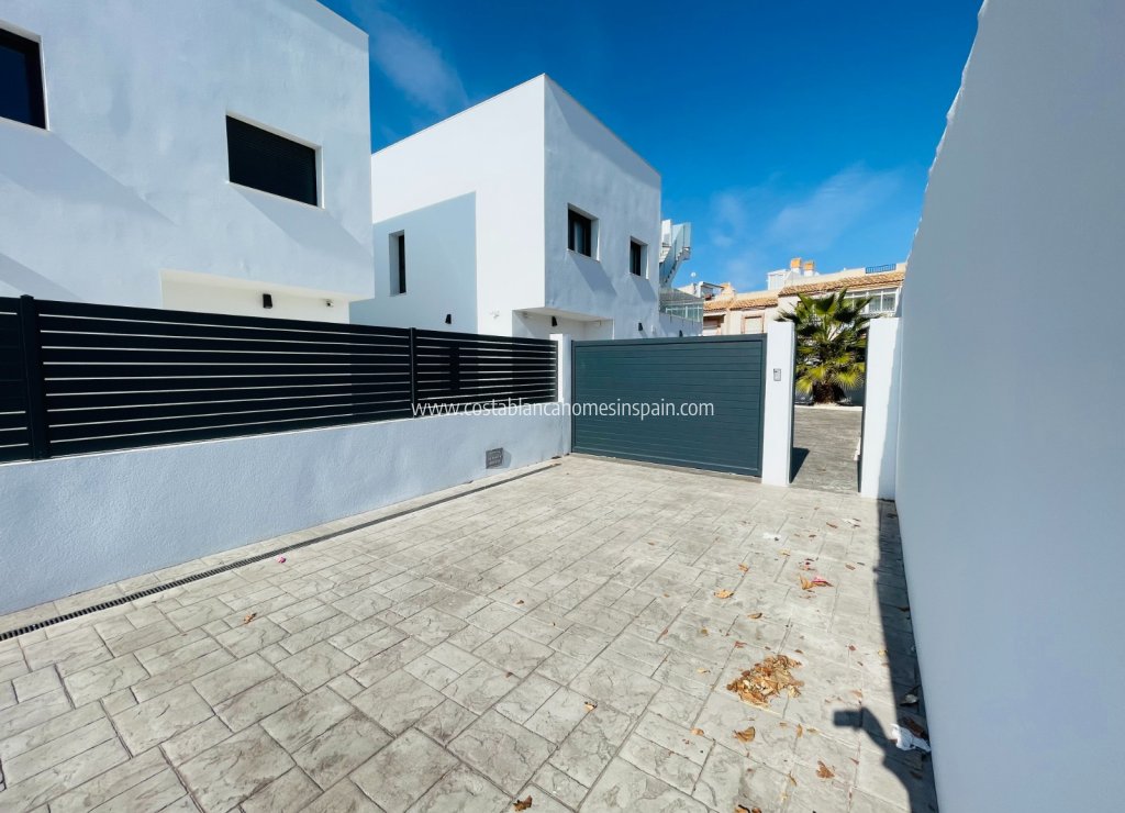 Obra Nueva - Detached Villa - Torrevieja
