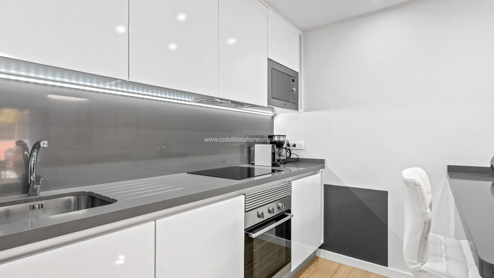 Re-salg - Apartment - Orihuela Costa - Villamartín