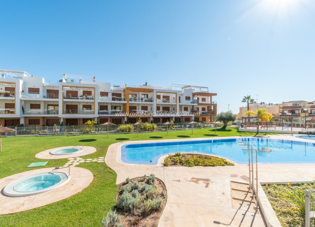 Re-salg - Apartment - Orihuela Costa - Villamartin