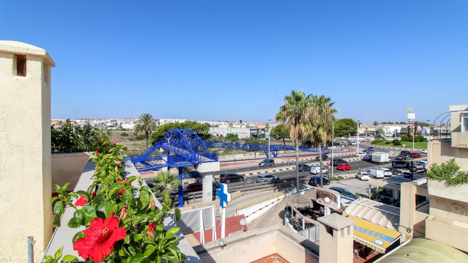 Re-salg - Apartment - Punta Prima - Beachside