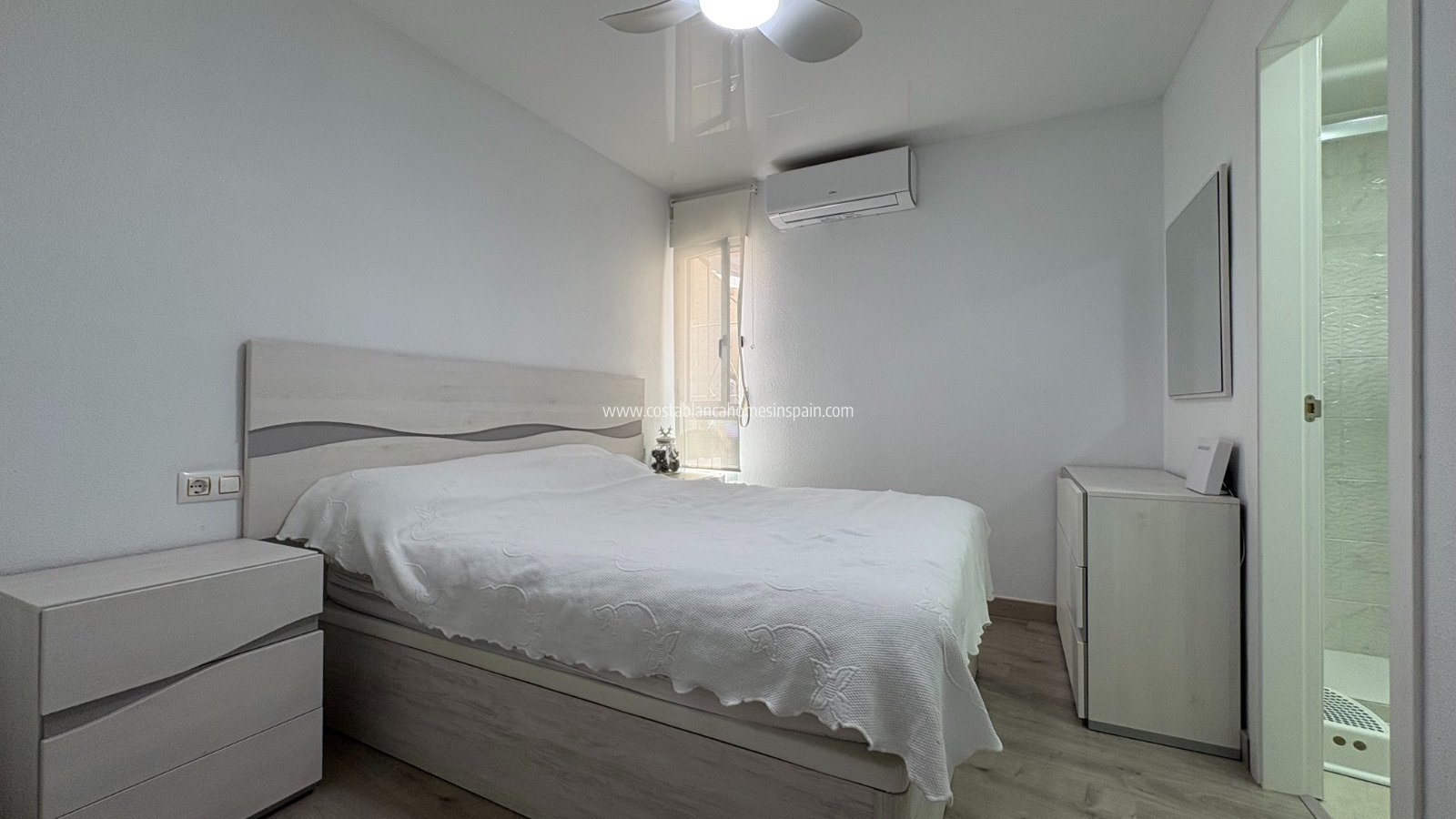 Re-salg - Apartment - Torrevieja - Centro