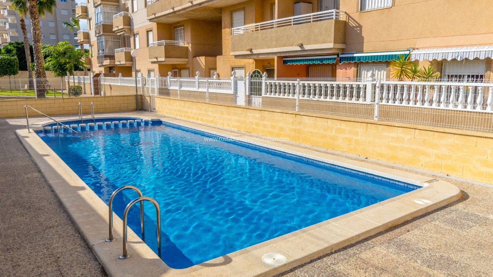 Re-salg - Apartment - Torrevieja - Centro