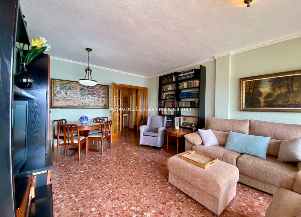 Re-salg - Apartment - Torrevieja - Playa del Cura