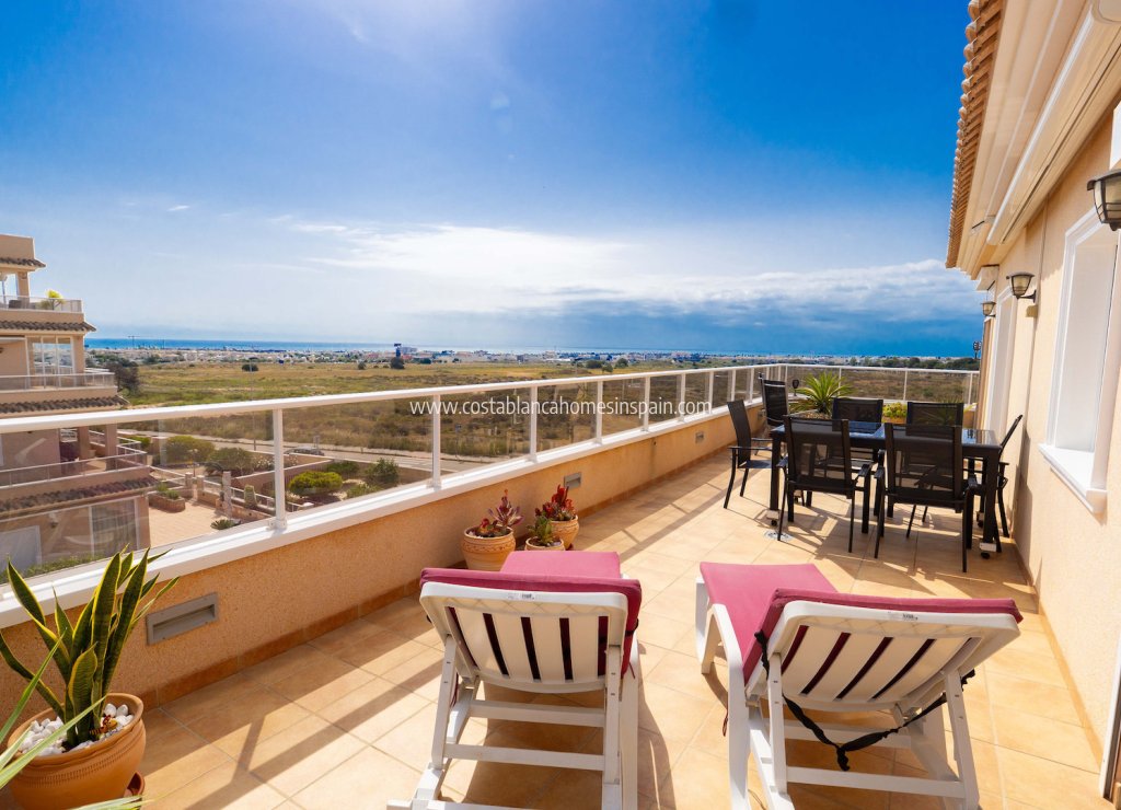 Re-salg - Apartment - Villamartin