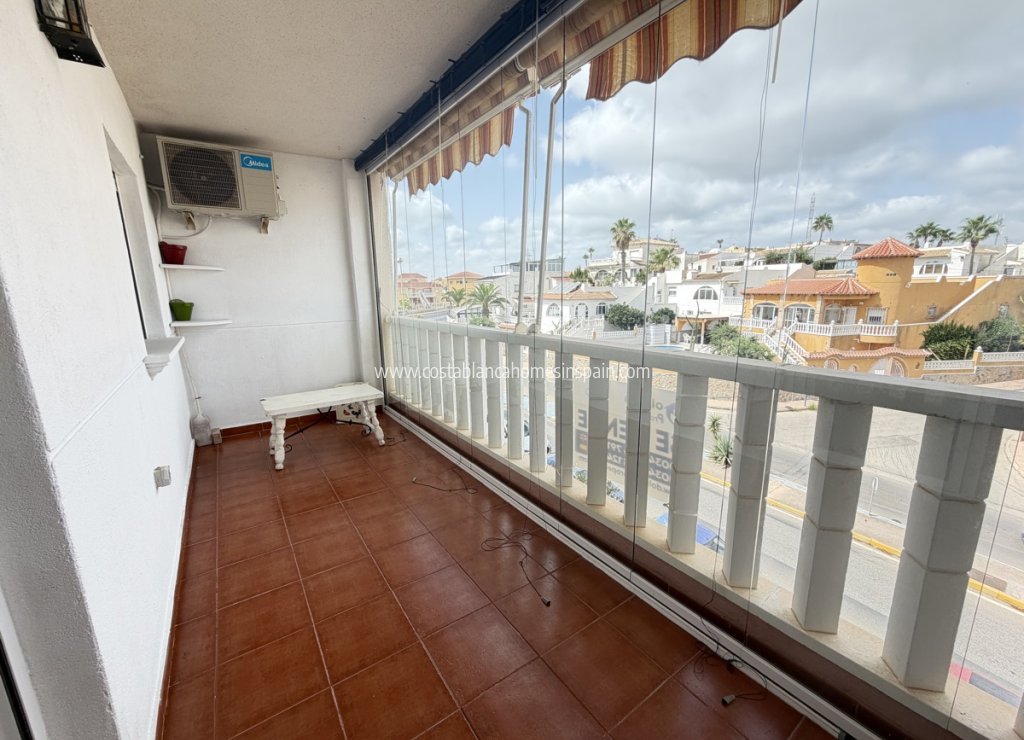 Re-salg - Apartment - Villamartin