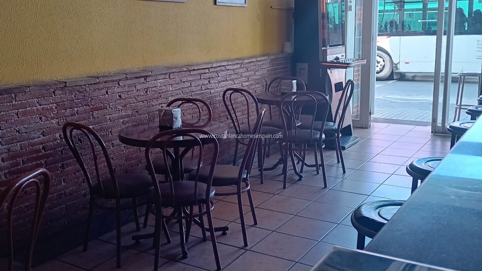 Re-salg - Commercial - Torrevieja - Center Torrevieja