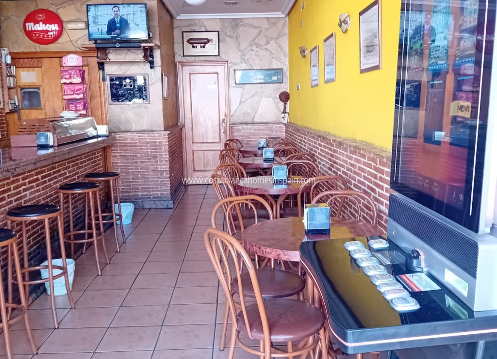Re-salg - Commercial - Torrevieja - Center Torrevieja