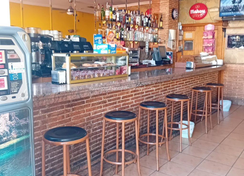 Re-salg - Commercial - Torrevieja - Center Torrevieja