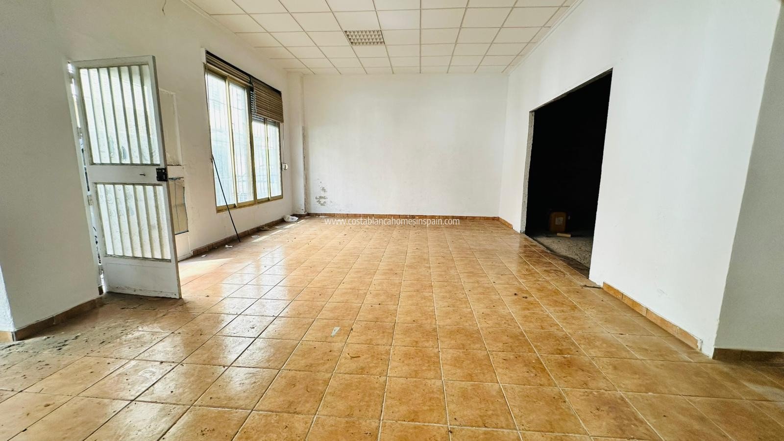 Re-salg - Commercial - Torrevieja