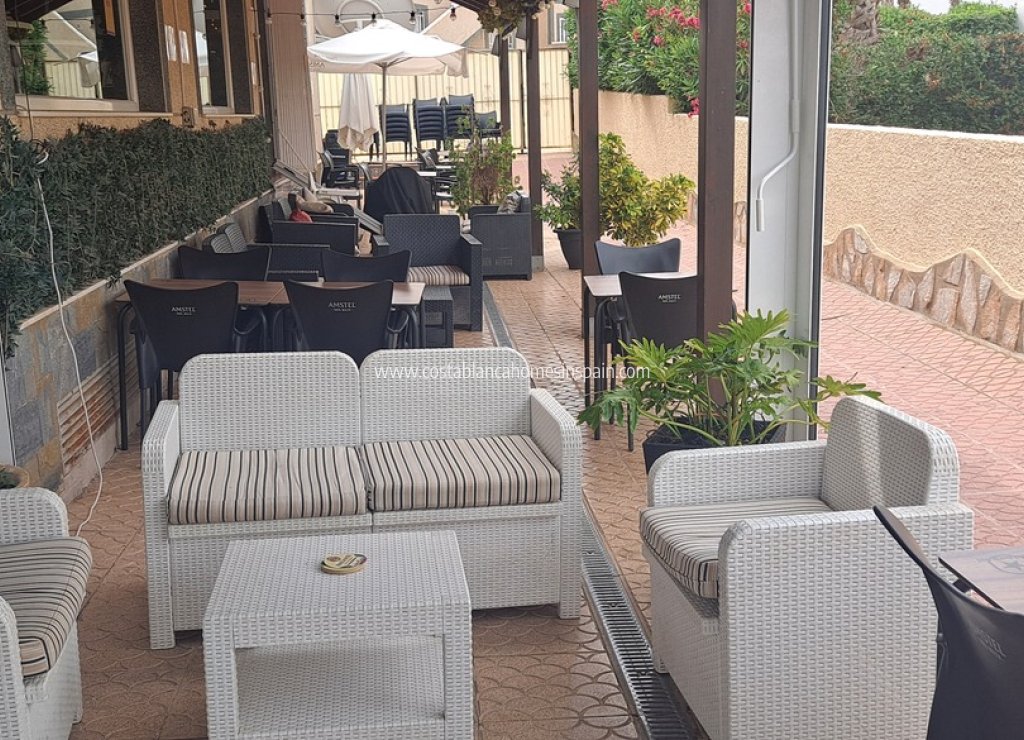 Re-salg - Commercial - Villamartin - Orihuela Costa