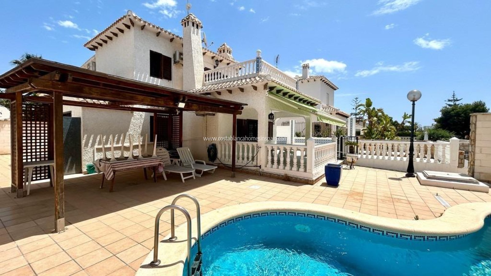 Re-salg - Detached Villa - Orihuela Costa - La Zenia