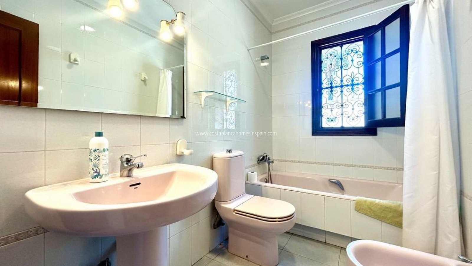 Re-salg - Detached Villa - Orihuela Costa - La Zenia