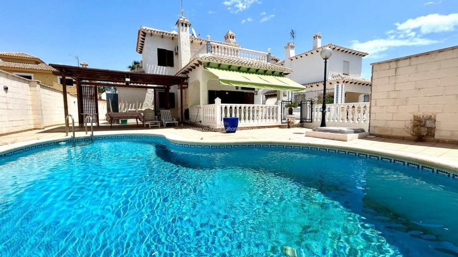 Re-salg - Detached Villa - Orihuela Costa - La Zenia