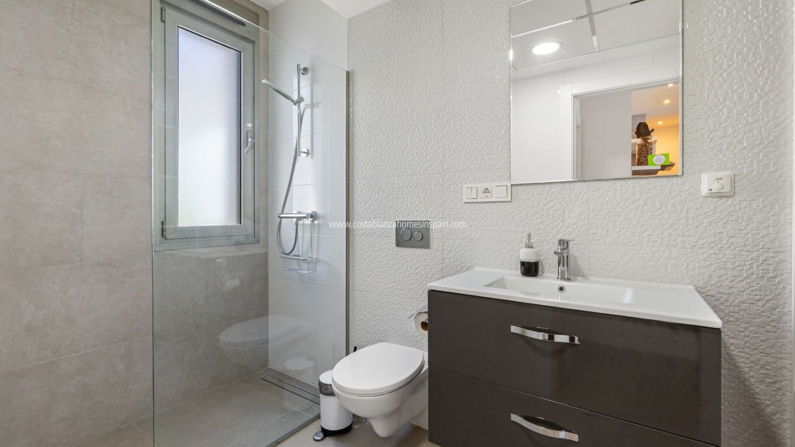 Re-salg - Detached Villa - Orihuela Costa - Villamartin