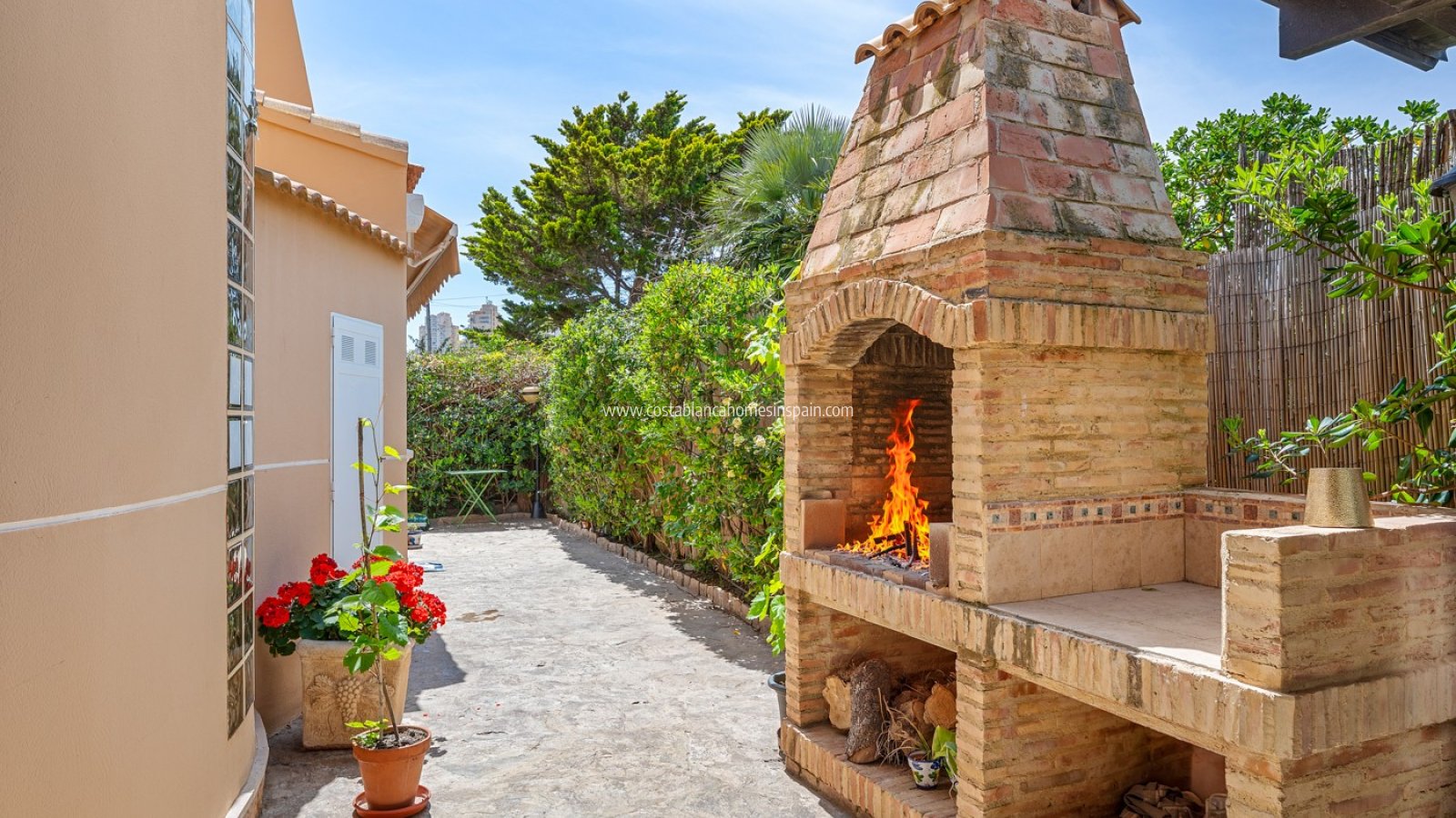 Re-salg - Detached Villa - Torrevieja - La Mata