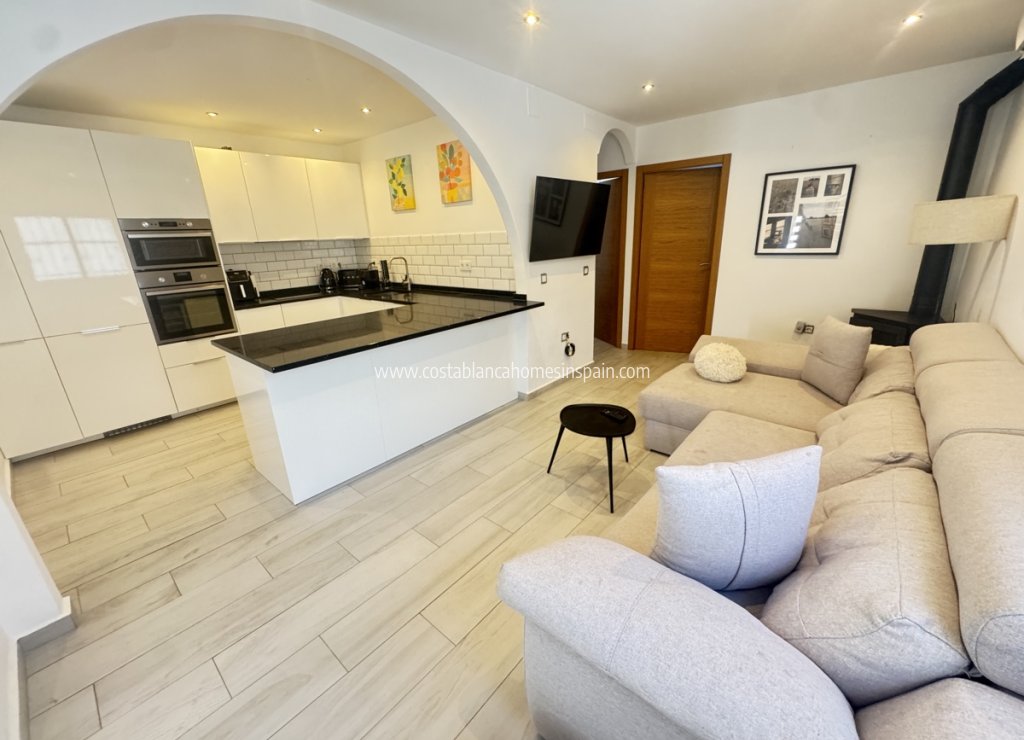 Re-salg - Detached Villa - Villamartin - Blue Lagoon