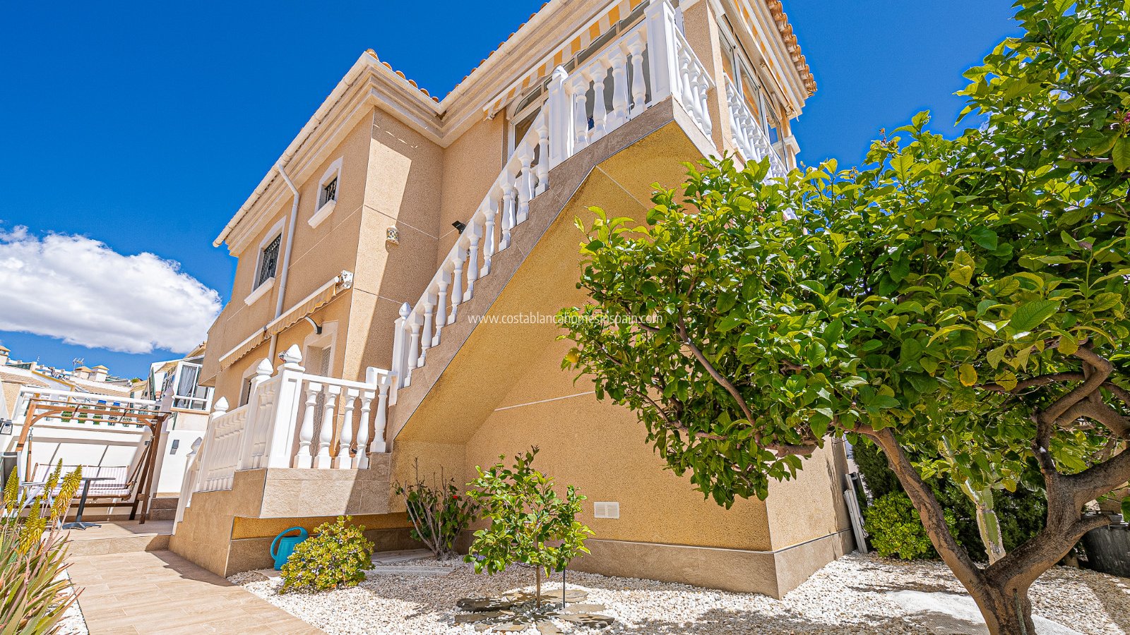 Re-salg - Detached Villa - Villamartin - Montegolf