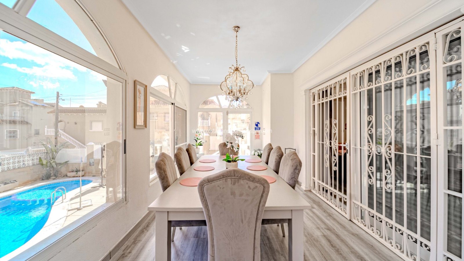 Re-salg - Detached Villa - Villamartin - Orihuela Costa