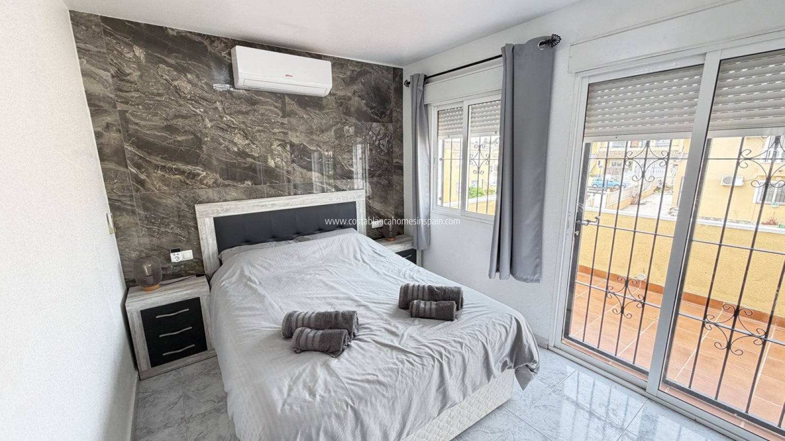 Re-salg - Detached Villa - Villamartin