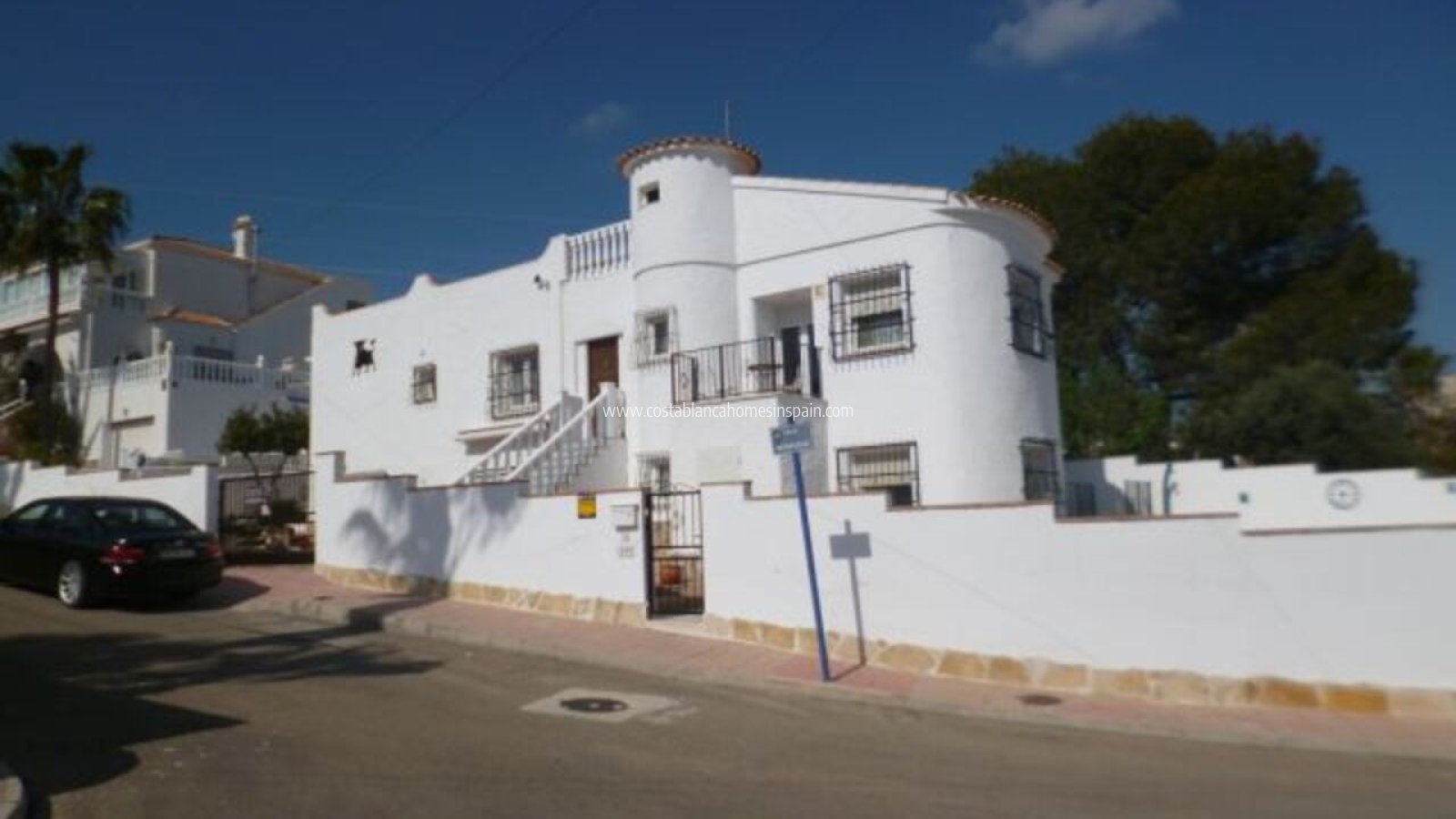 Re-salg - Detached Villa - Villamartin