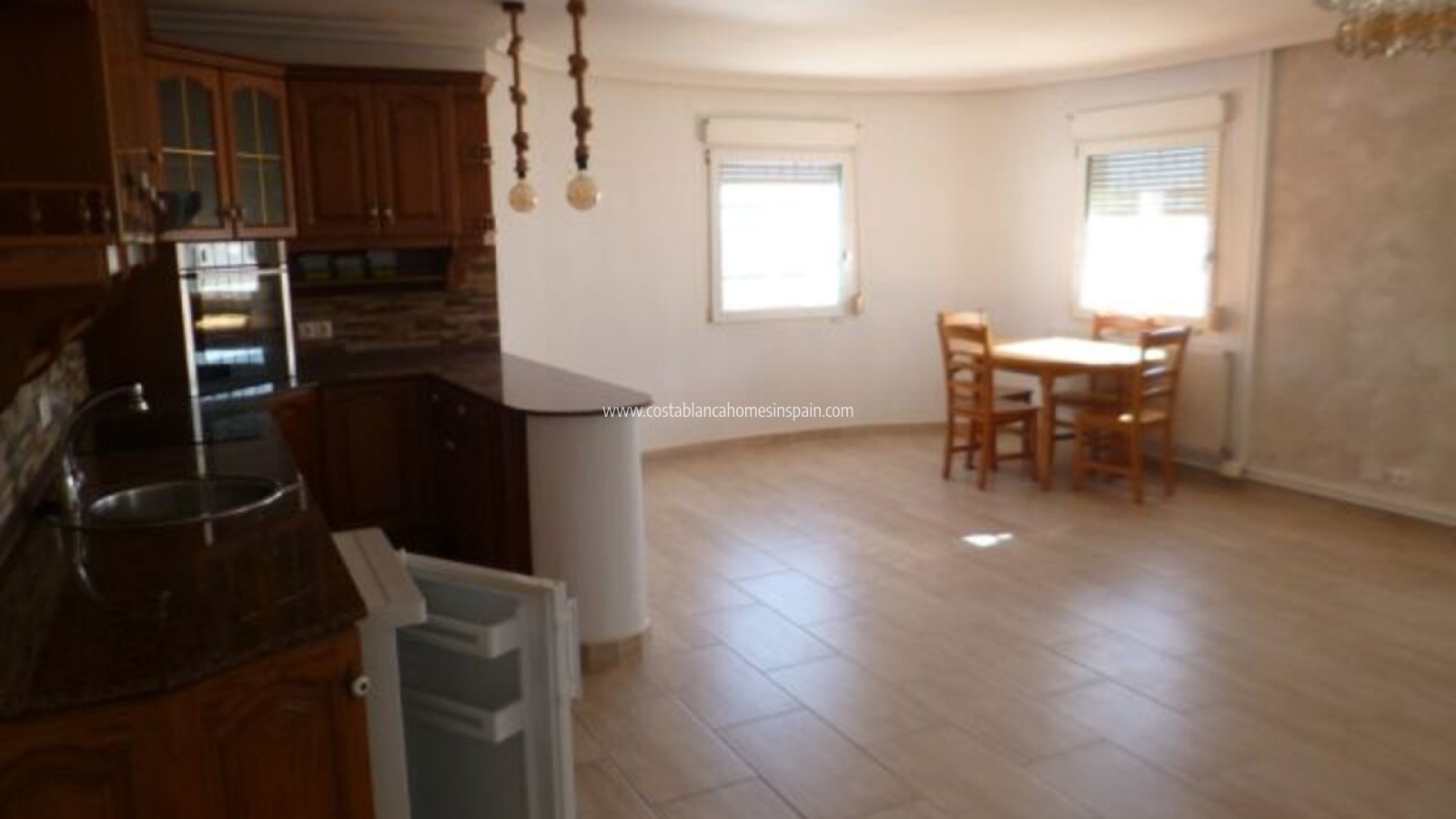 Re-salg - Detached Villa - Villamartin