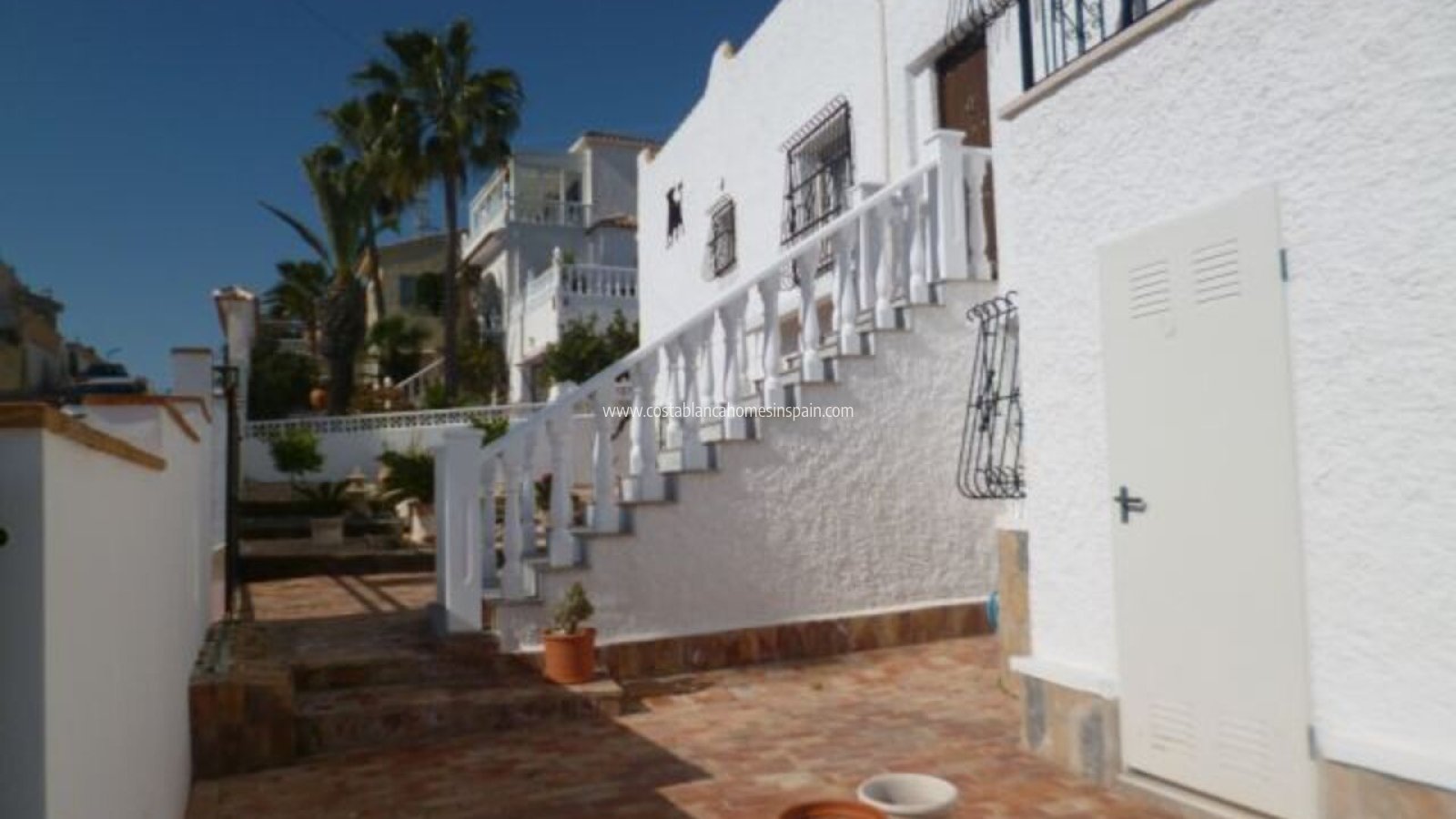 Re-salg - Detached Villa - Villamartin