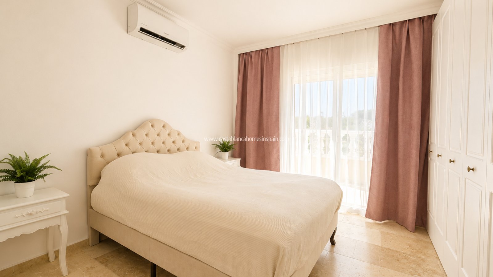 Re-salg - Detached Villa - Villamartin