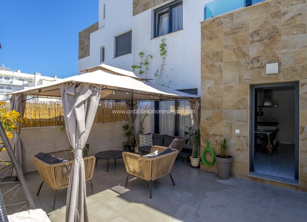 Re-salg - Townhouse - Villamartin - Costa Blanca