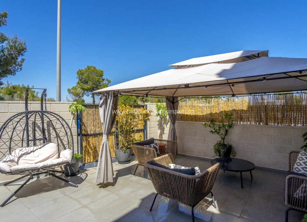 Re-salg - Townhouse - Villamartin - Costa Blanca