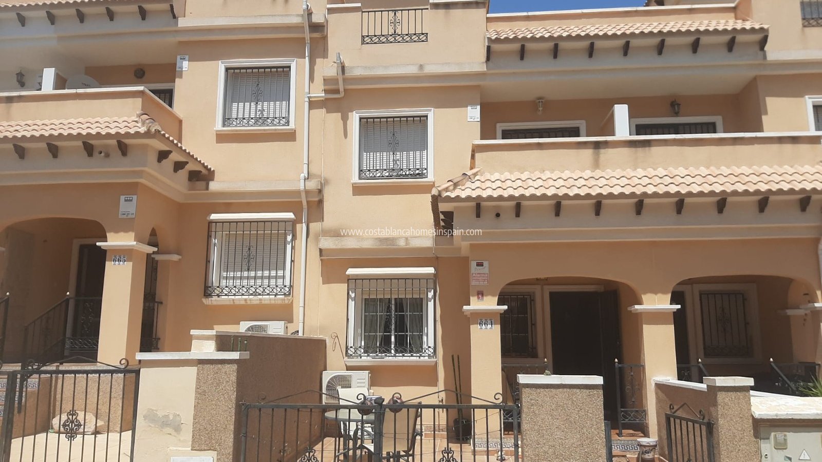 Re-salg - Townhouse - Villamartin - Costa Blanca