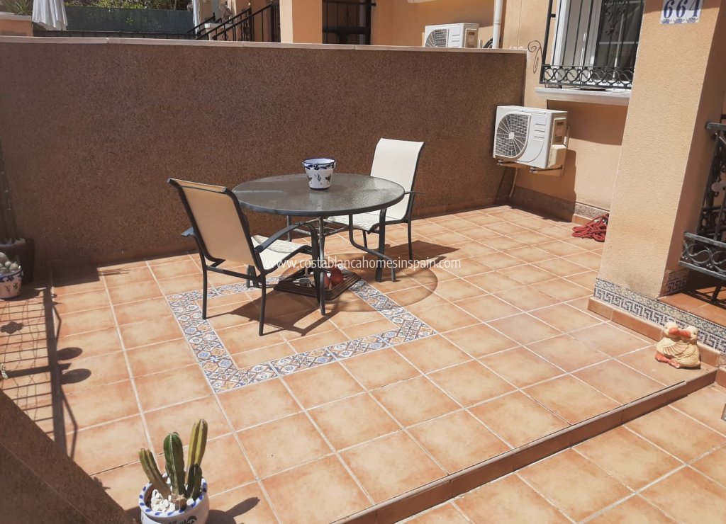 Re-salg - Townhouse - Villamartin - Costa Blanca