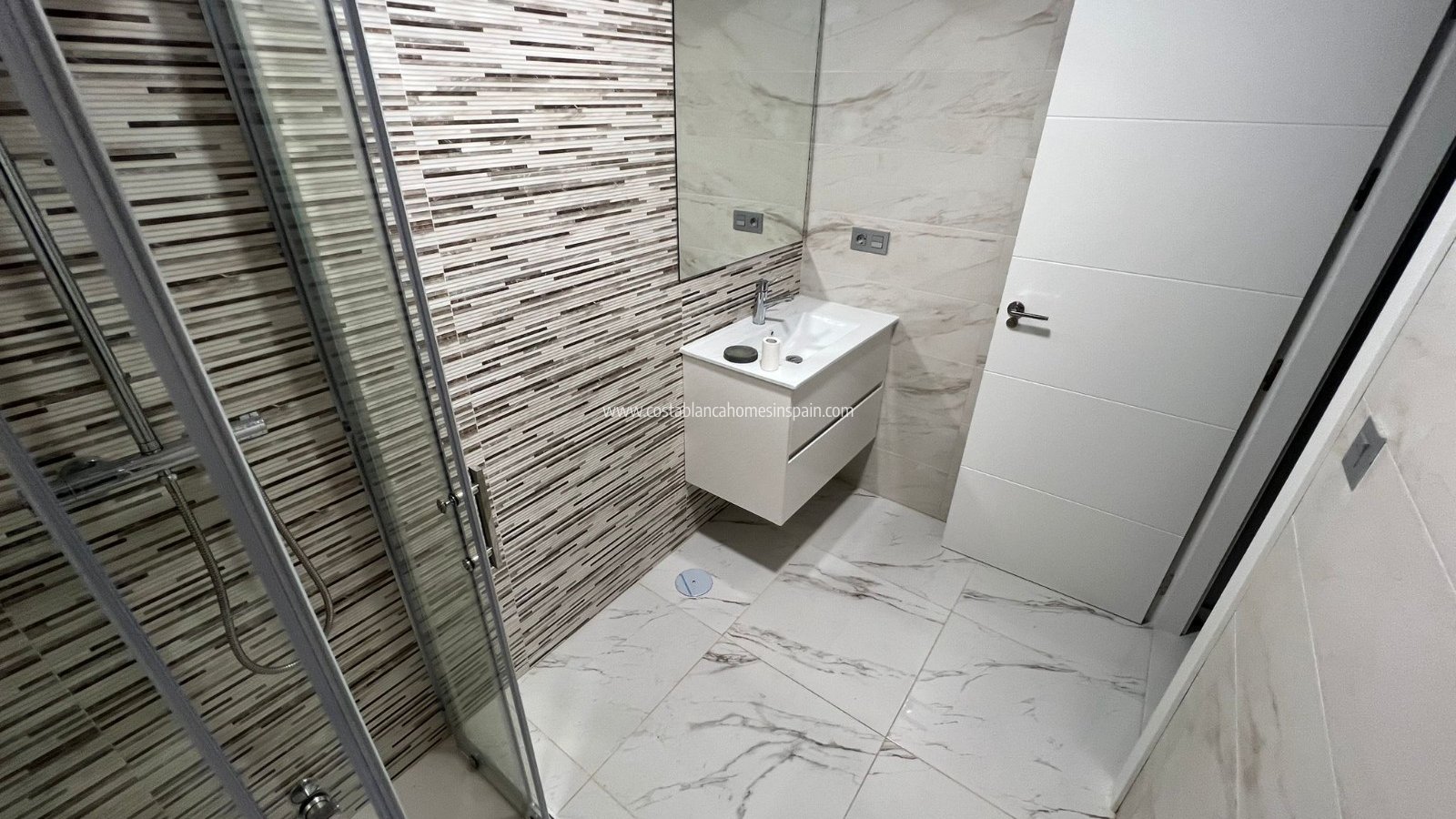 Re-salg -  - Villamartin