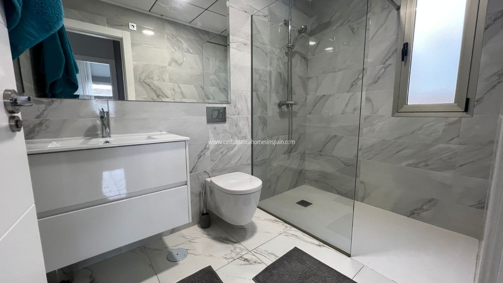 Re-salg -  - Villamartin