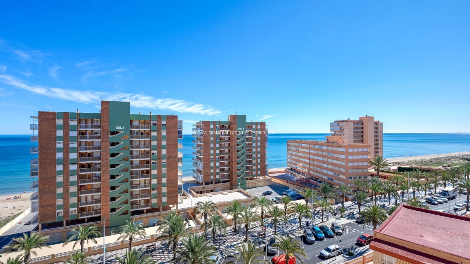 Resale - Apartment - Arenales del sol - Segunda linea playa