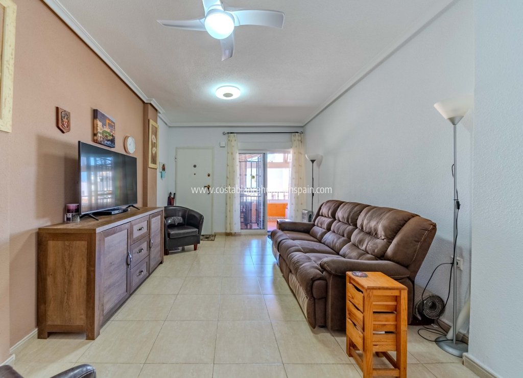 Resale - Apartment - Los Altos