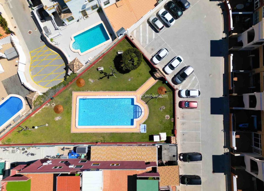 Resale - Apartment - Los Altos