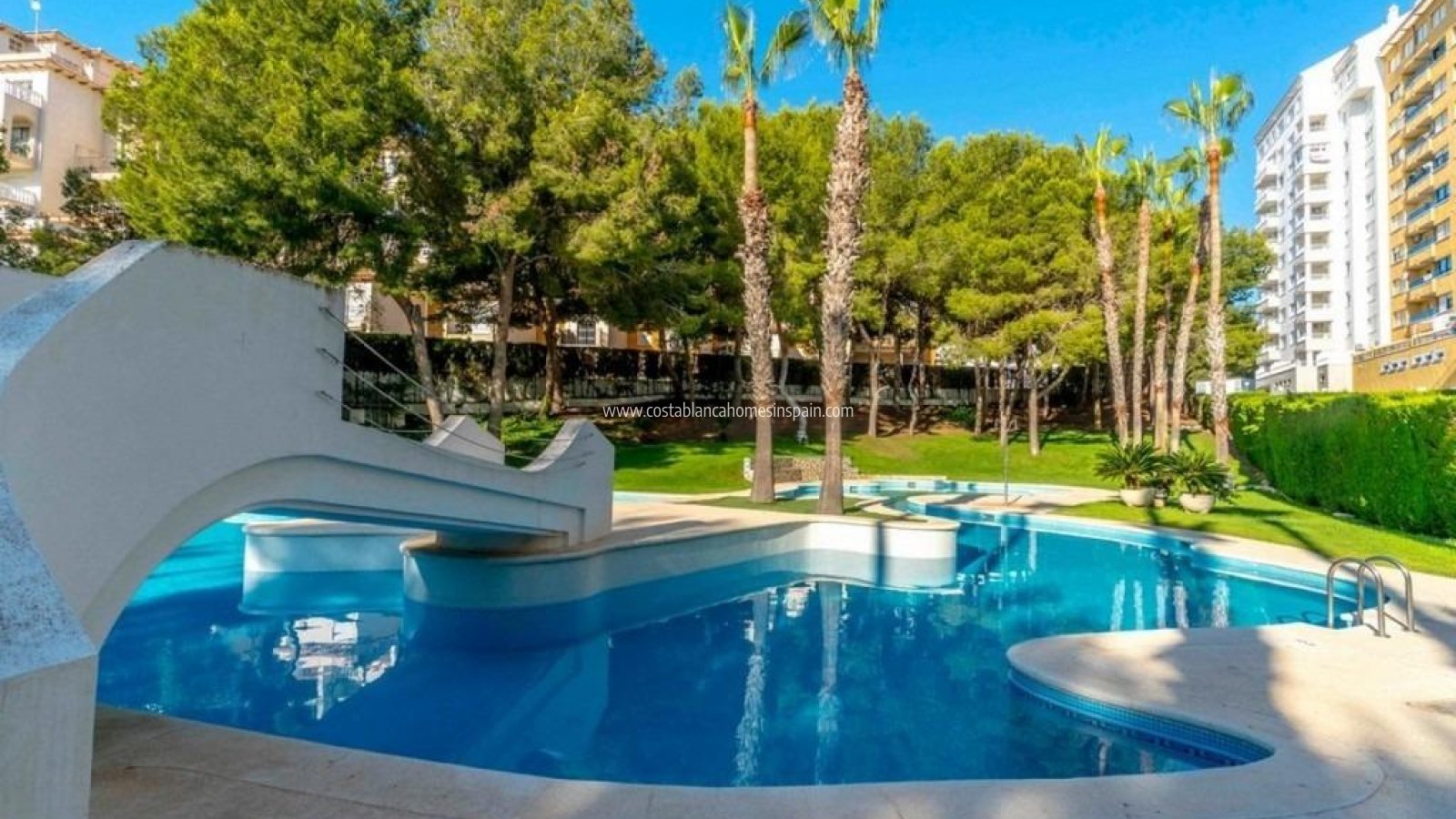 Resale - Apartment - Orihuela Costa - Altos de Campoamor