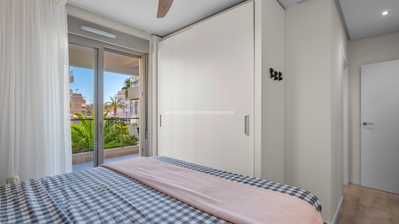 Resale - Apartment - Orihuela Costa - Los Dolses