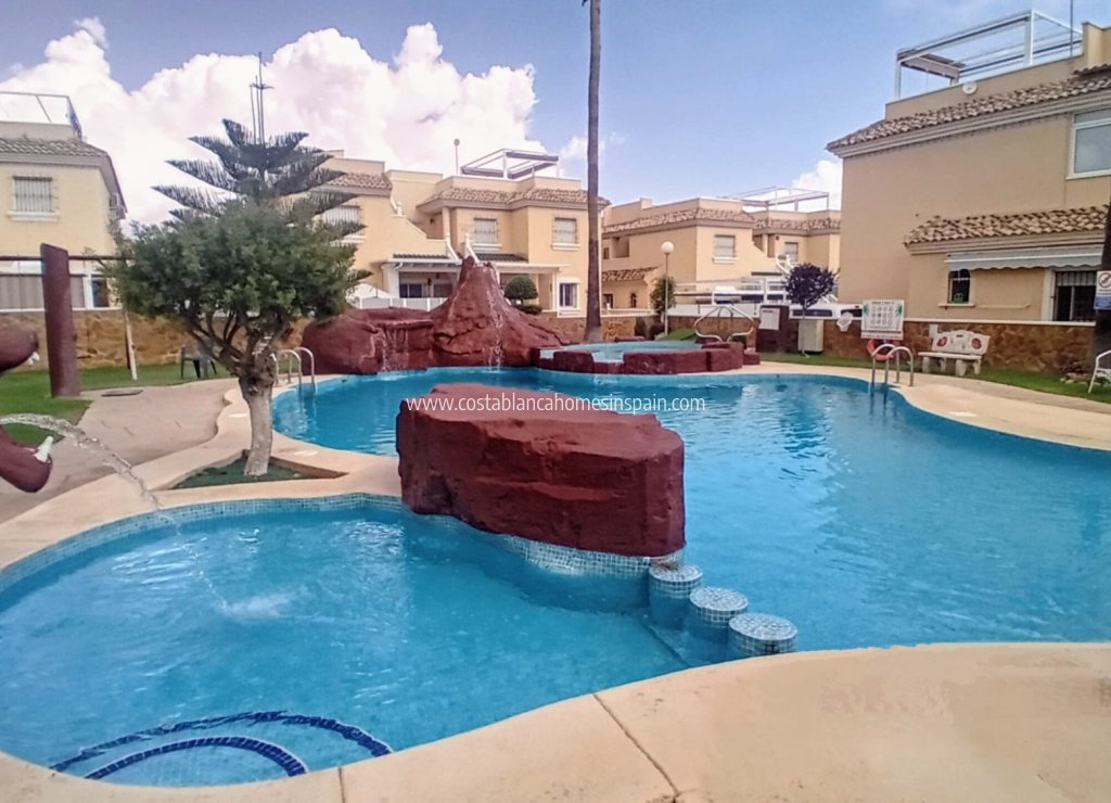Resale - Apartment - Orihuela Costa - Los Dolses