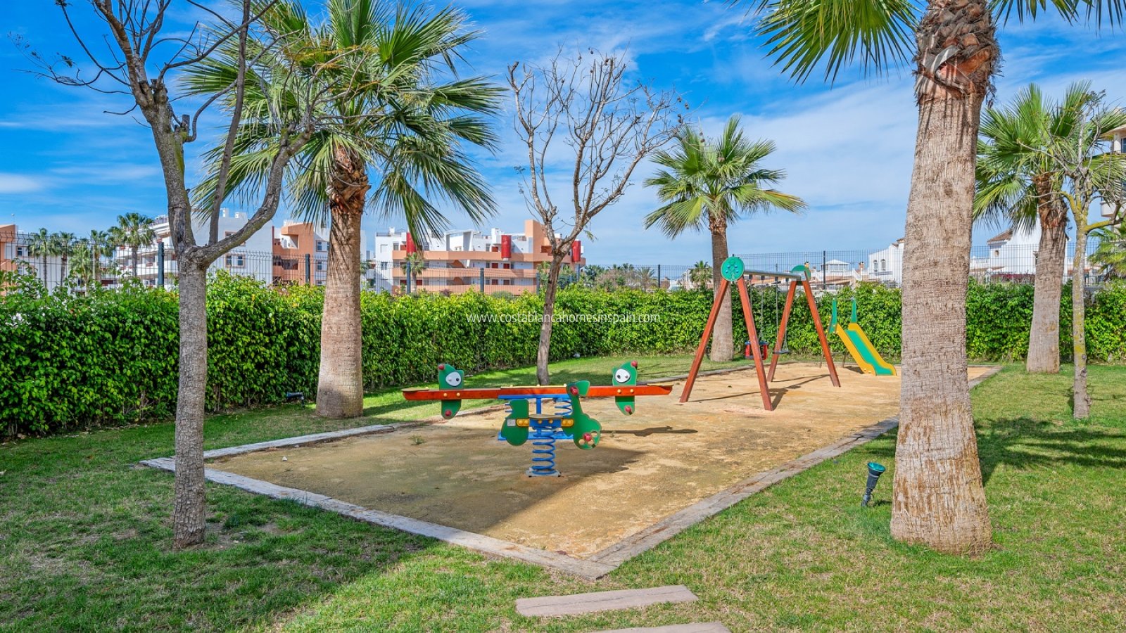 Resale - Apartment - Orihuela Costa - Playa Flamenca