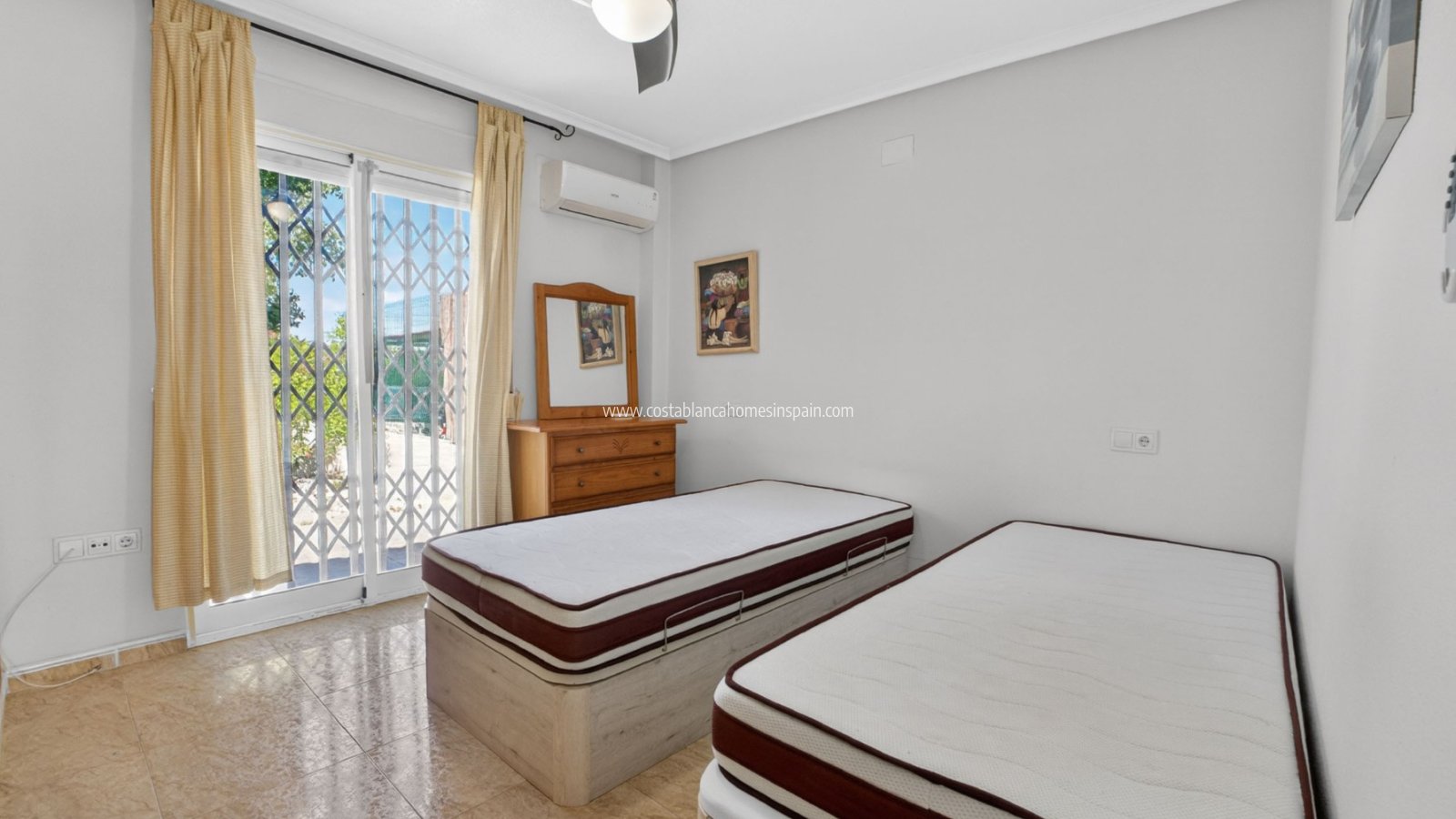 Resale - Apartment - Orihuela Costa - Playa Flamenca