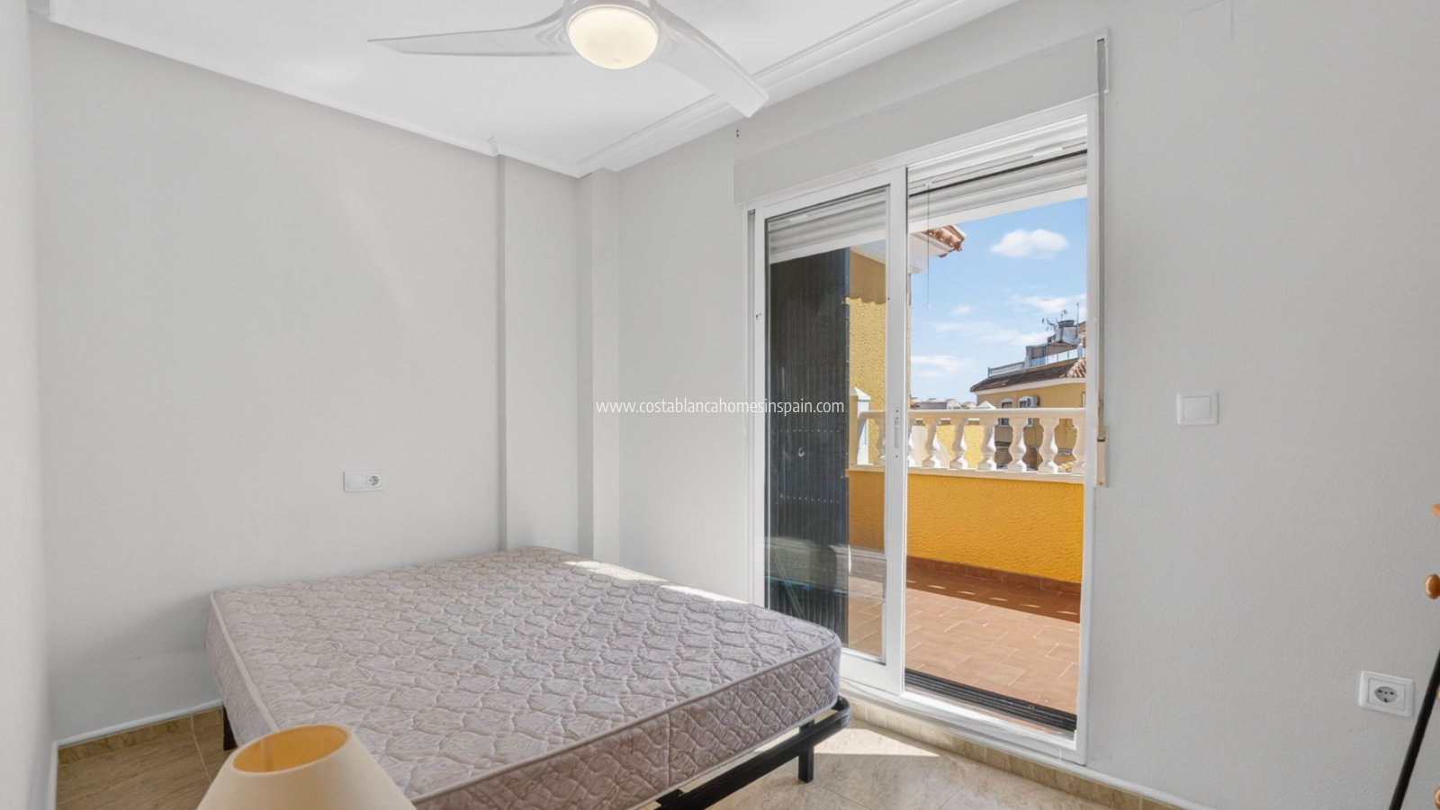 Resale - Apartment - Orihuela Costa - Playa Flamenca