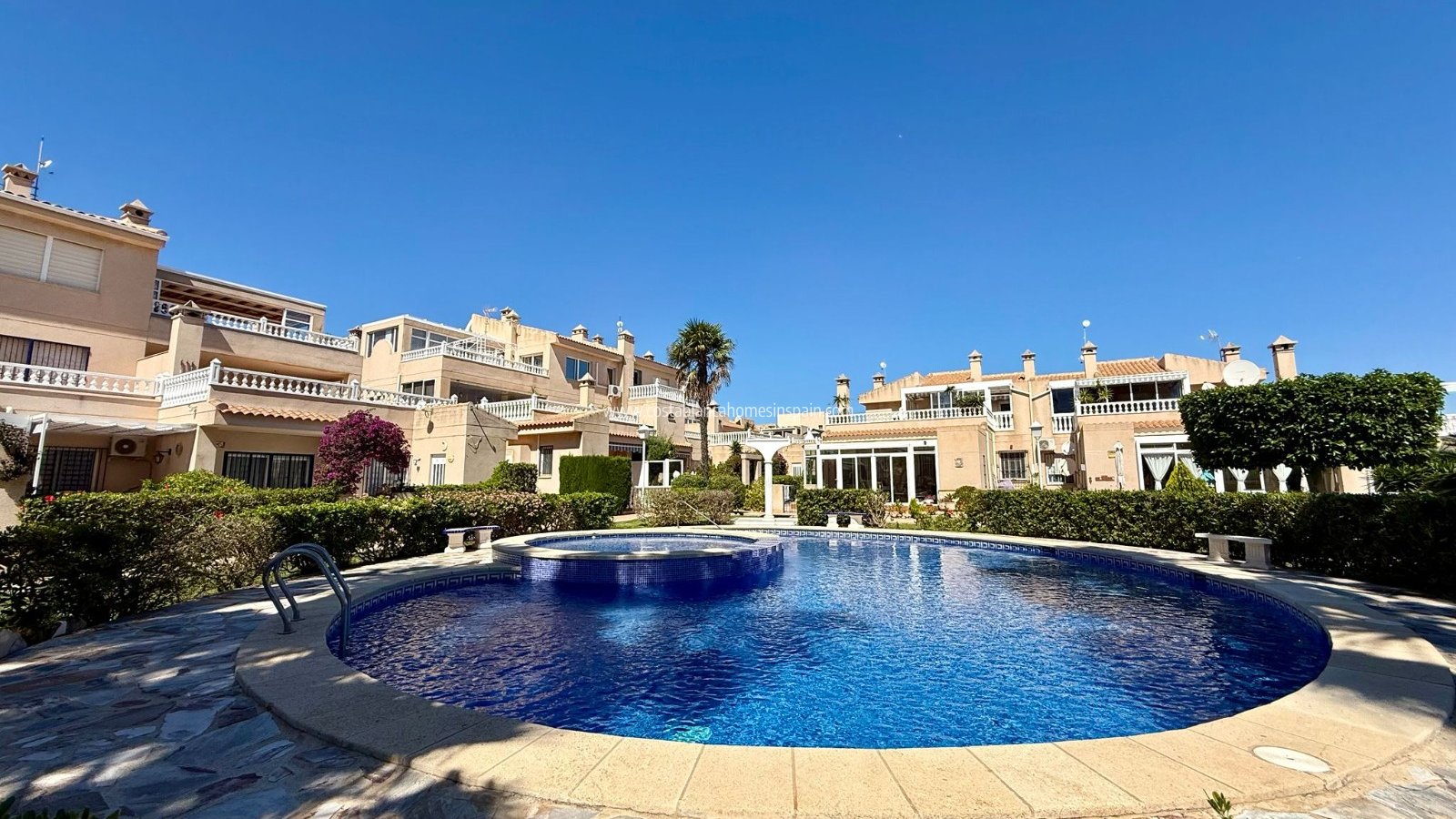 Resale - Apartment - Orihuela Costa - Playa Flamenca