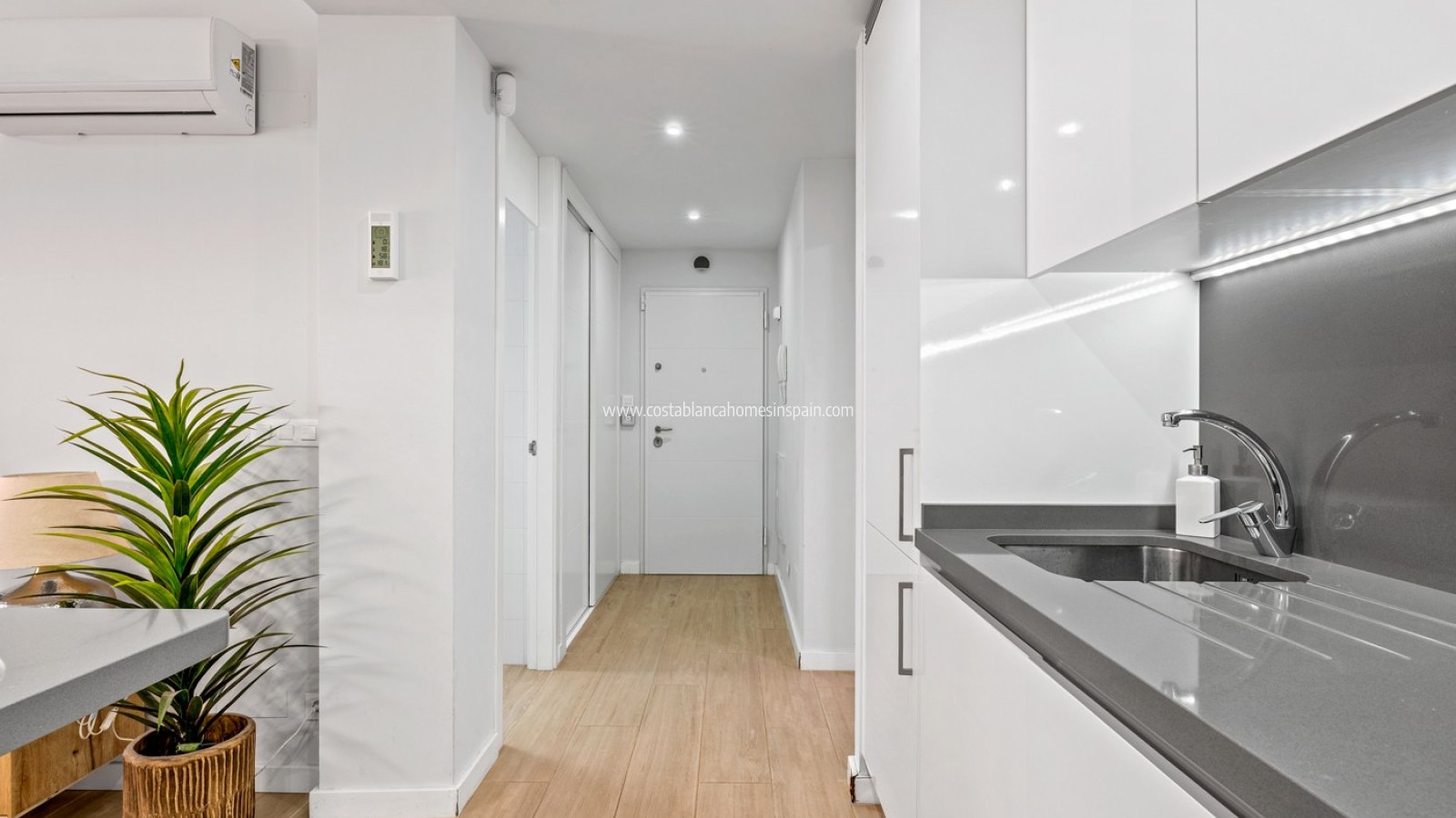 Resale - Apartment - Orihuela Costa - Villamartín