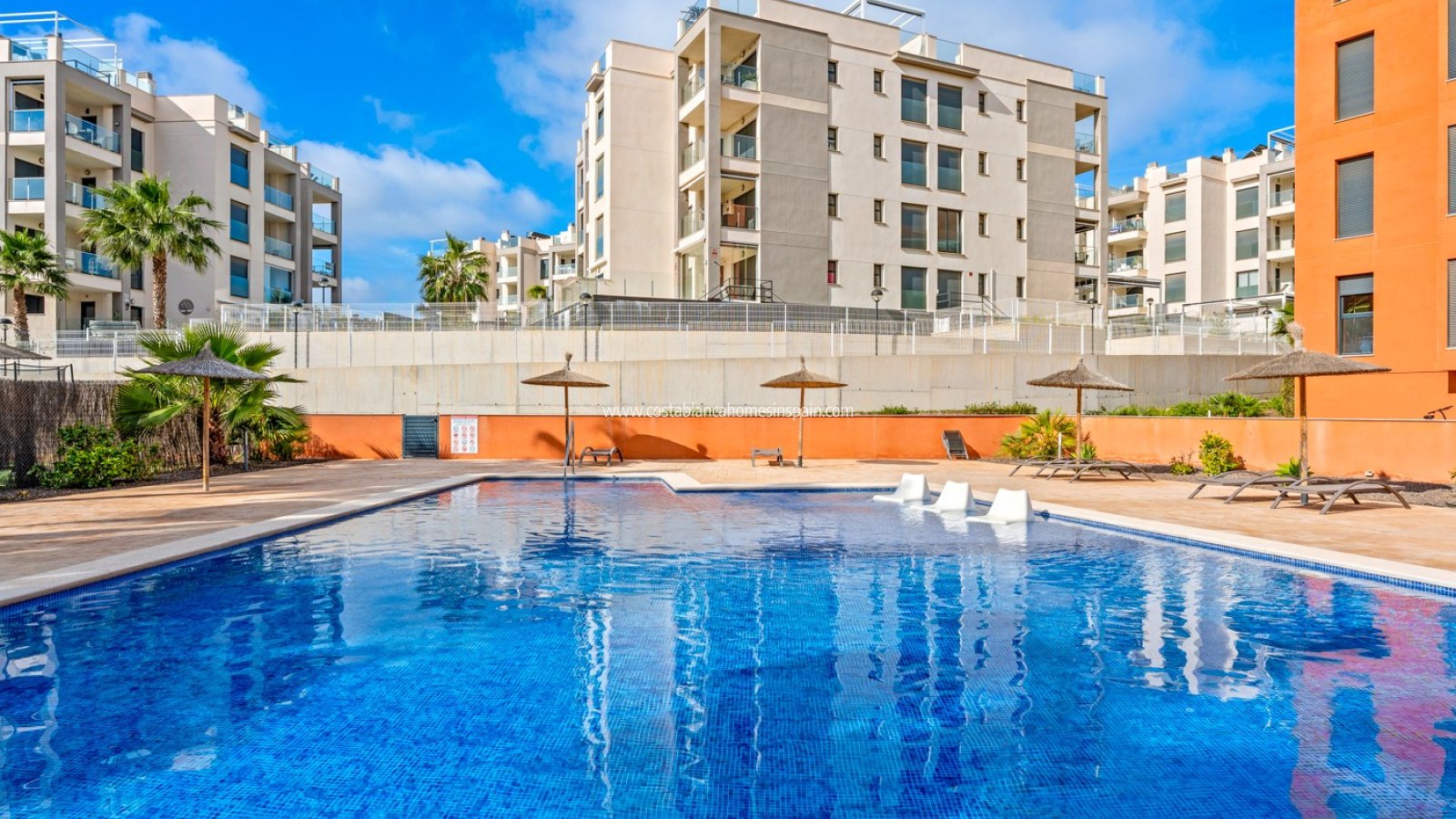 Resale - Apartment - Orihuela Costa - Villamartín