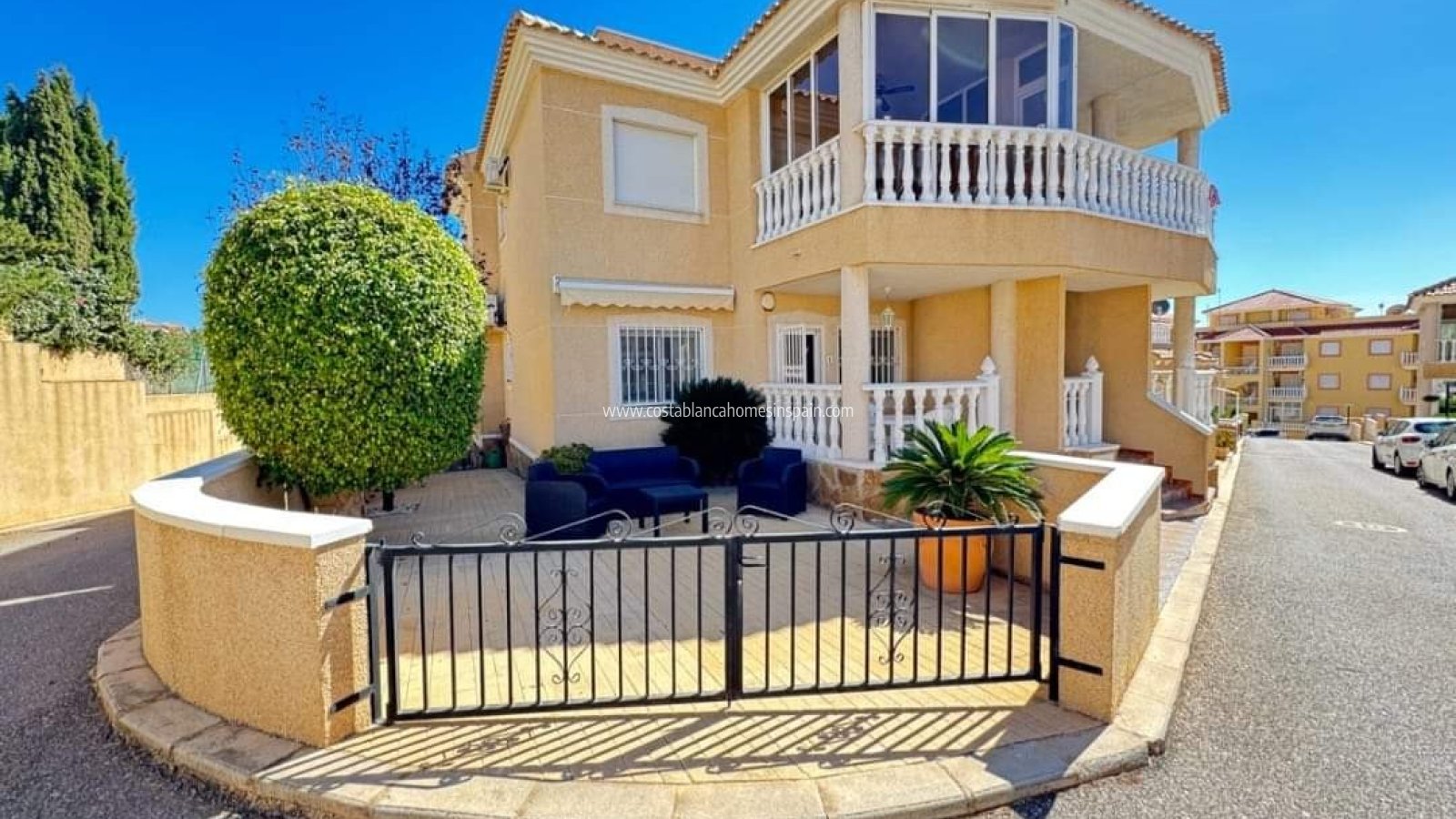 Resale - Apartment - Orihuela Costa - Villamartin