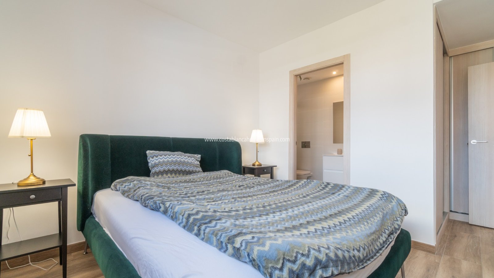 Resale - Apartment - Orihuela Costa - Villamartin